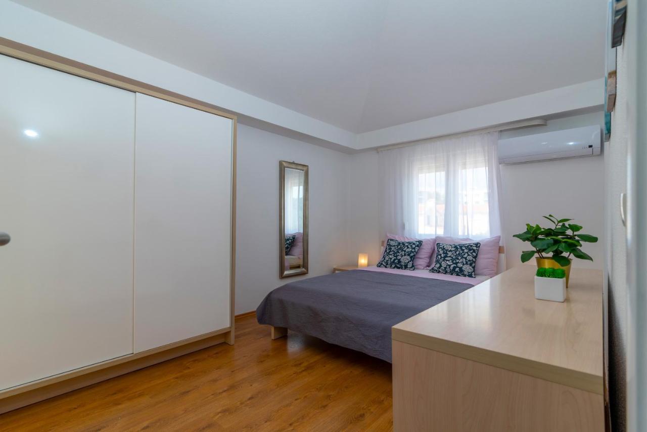 Apartment Angela Trogir Dış mekan fotoğraf