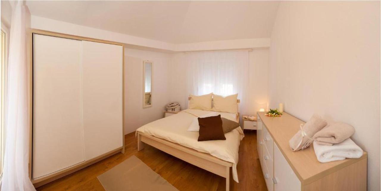 Apartment Angela Trogir Dış mekan fotoğraf